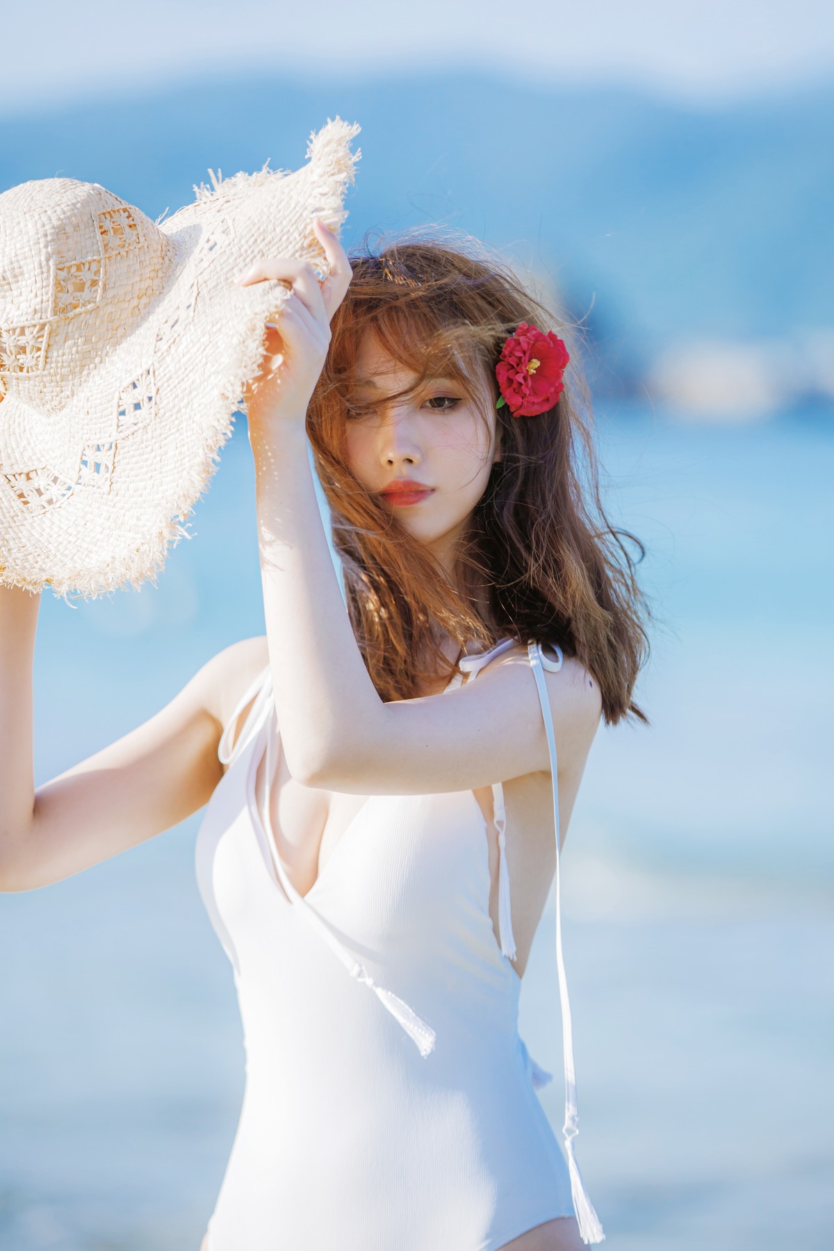 xgyw.top_次元少女念雪ww日暮温柔主题户外海边性感白色连体比基尼秀完美身材诱惑写真39P