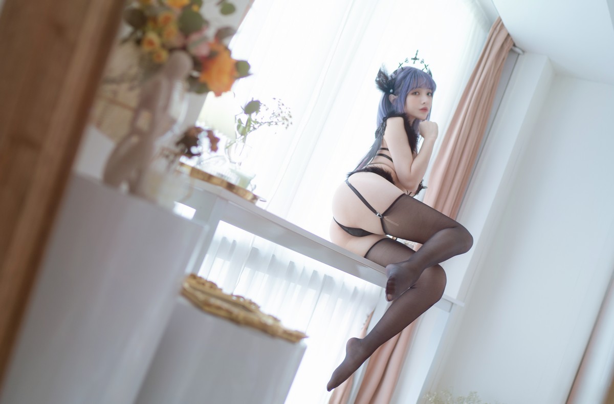 xgyw.top_动漫博主雯妹不讲道理黑色天使主题性感黑色情趣内衣配黑丝吊袜惹火诱惑写真46P