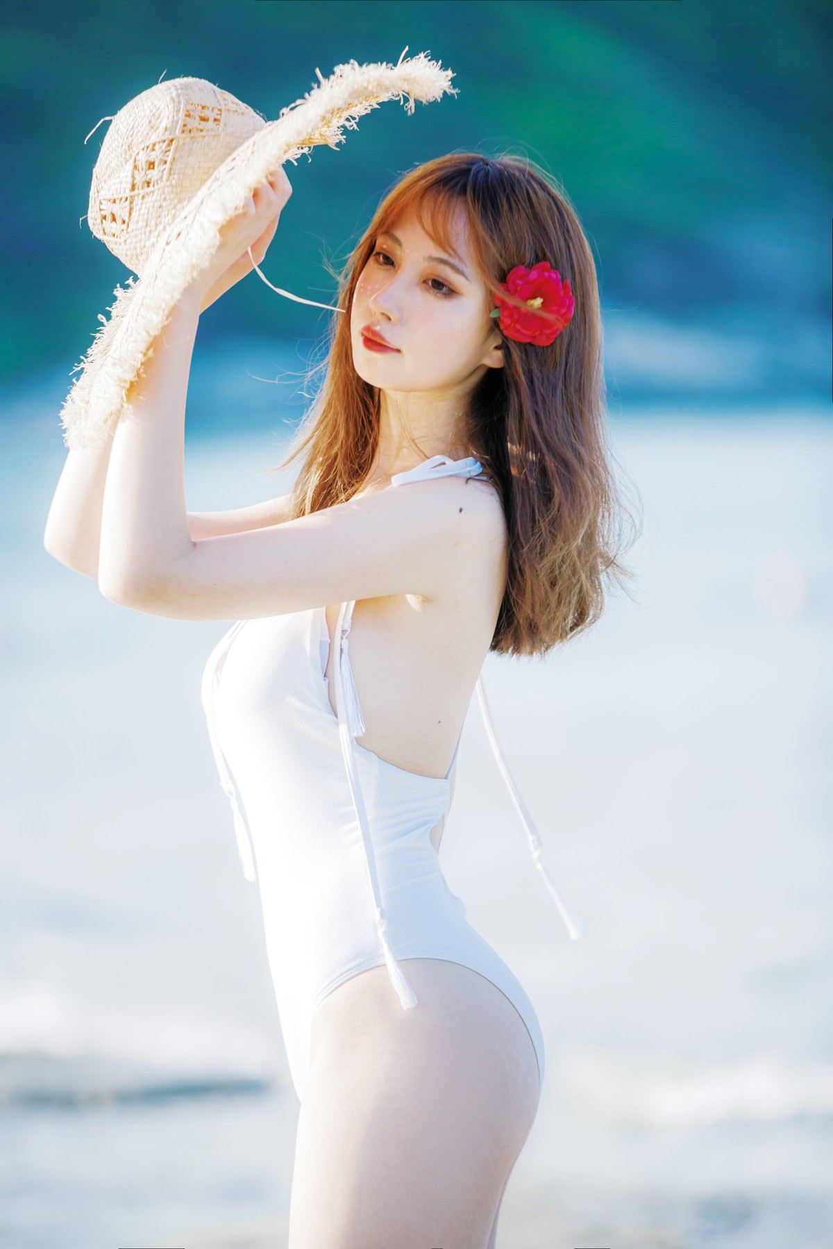 xgyw.top_次元少女念雪ww日暮温柔主题户外海边性感白色连体比基尼秀完美身材诱惑写真39P