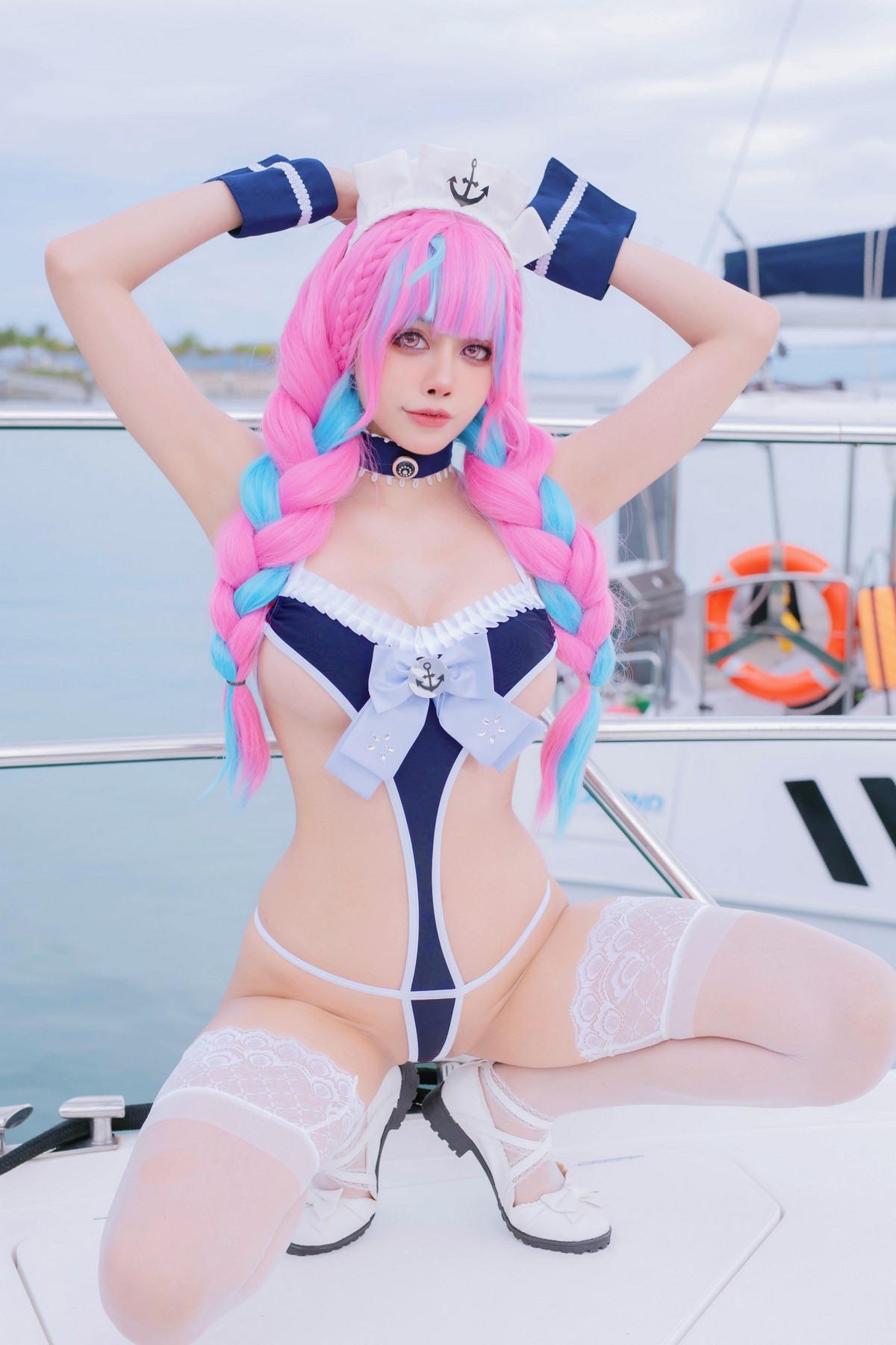 xgyw.top_日本性感萝莉Byoru-Aqua Minato主题户外游艇上性感情趣服饰配蕾丝袜诱惑写真47P