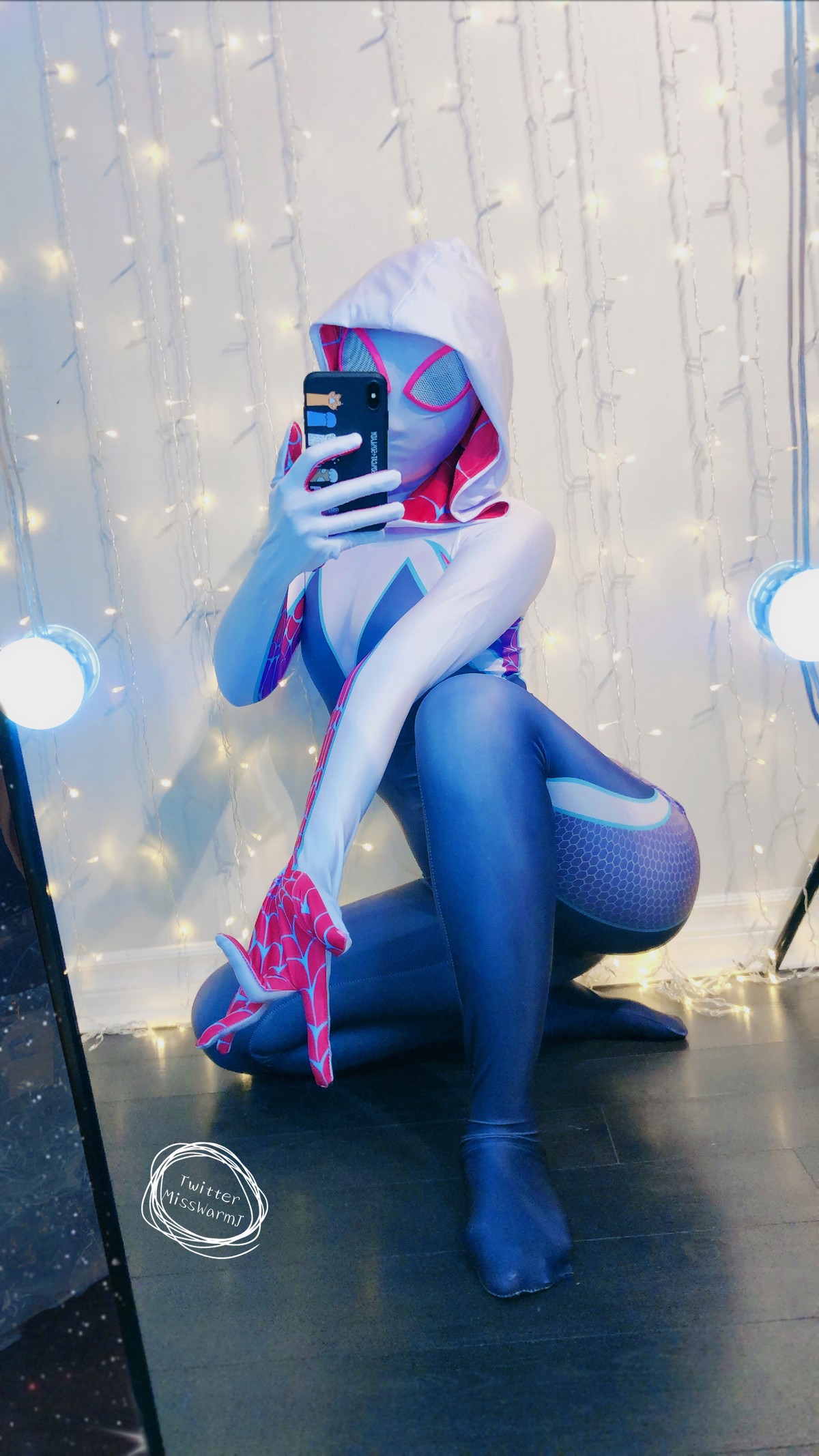 xgyw.top_网络美女MisswarmJ-Spider Gwen主题私房性感紧身蜘蛛侠服饰秀完美身材诱惑写真43P