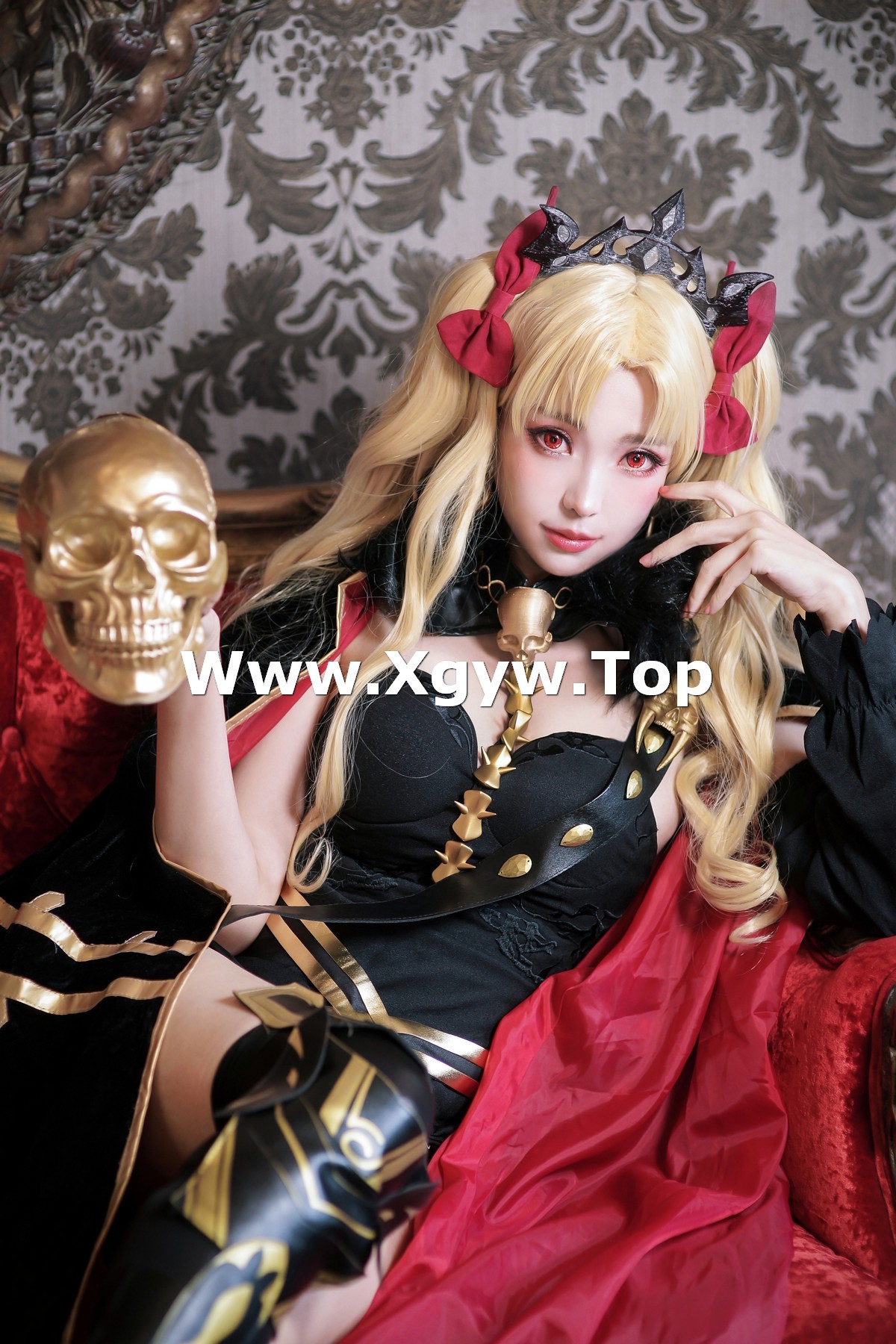 xgyw.top_Coser妹子Ely_eee远坂凛弓凛主题私房沙发上性感黑色低胸服饰迷人诱惑写真42P