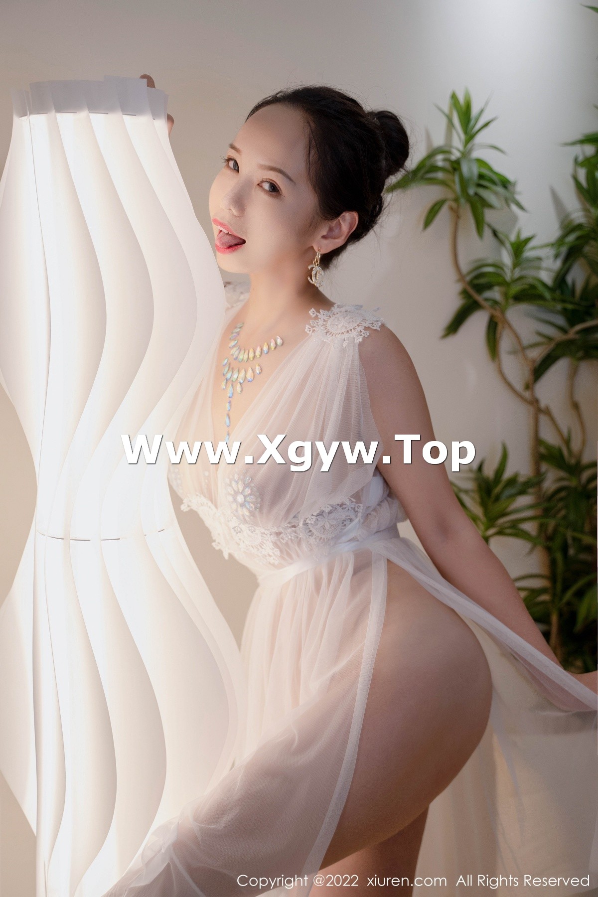xgyw.top_XiuRen第5434期_模特大美妞儿私房透视薄纱露情趣镶钻服饰秀火辣身材诱惑写真62P