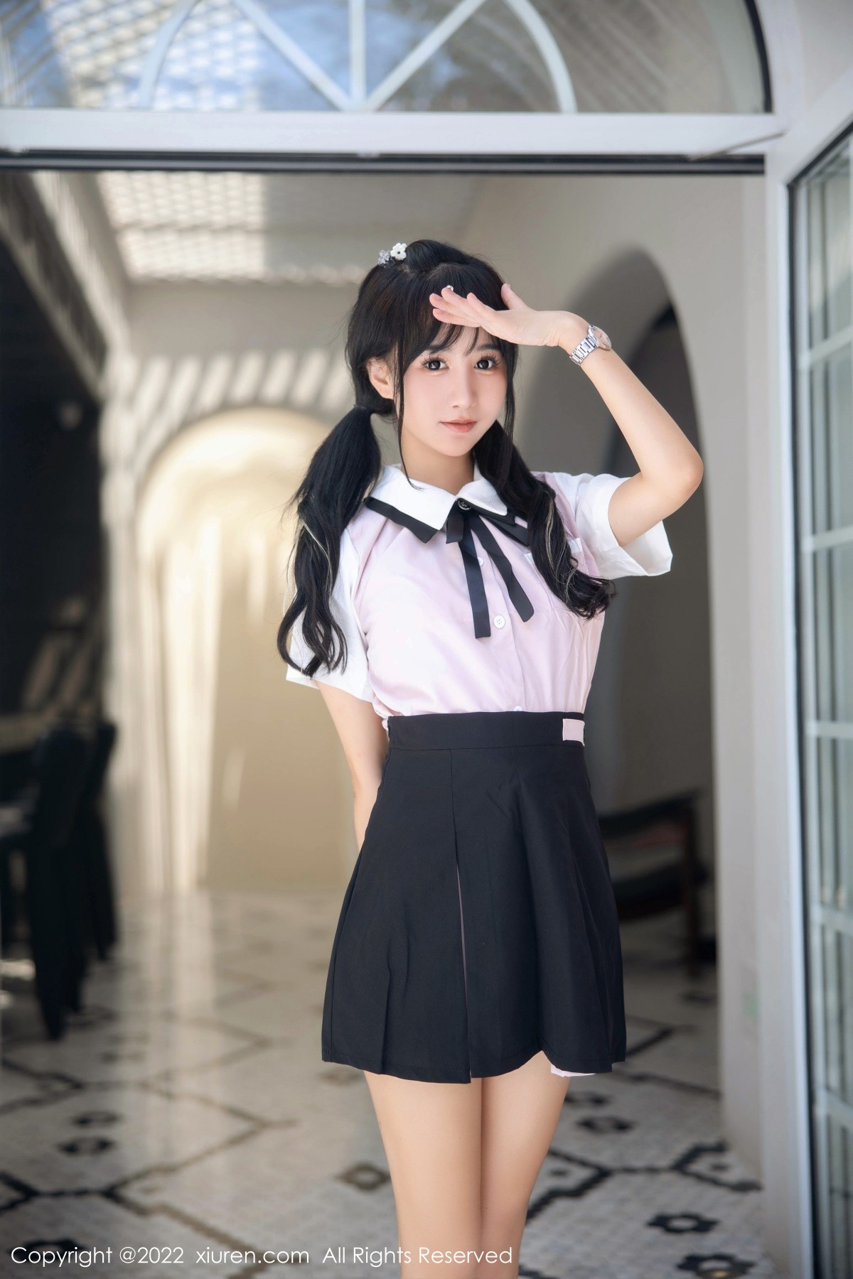 xgyw.top_XiuRen第5443期_女神小果冻儿大理旅拍性感白T配黑短裙露粉色内衣迷人诱惑写真99P