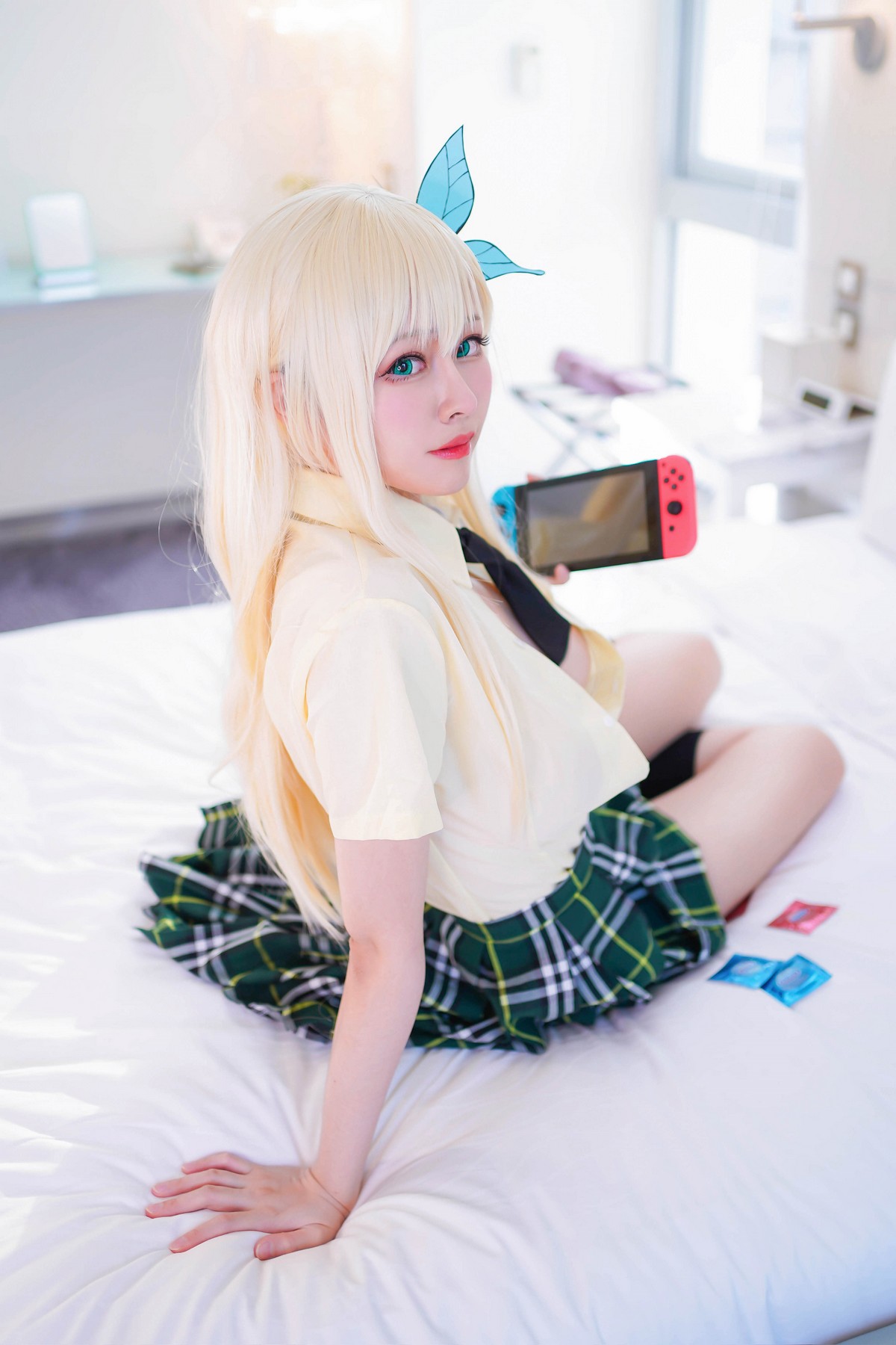 xgyw.top_Coser美女Arty亚缇Kashiwazaki Sena主题性感JK制服 浴室比基尼迷人诱惑写真56P