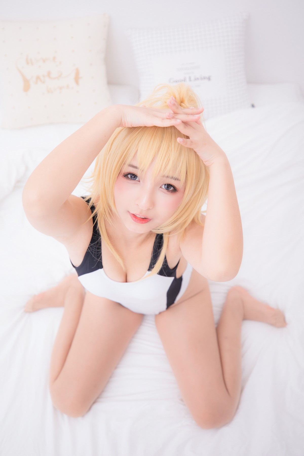 xgyw.top_萝莉美女神楽坂真冬贞德泳装主题私房浴室性感白色连体泳衣秀完美身材诱惑写真150P