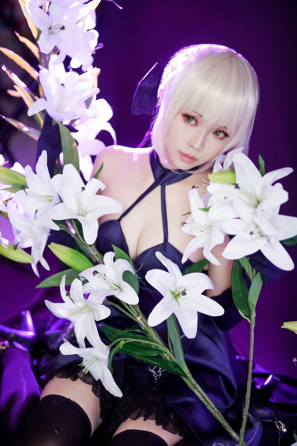 xgyw.top_Coser妹子Ely_eee黑贞主题美女武士装扮性感黑色吊带礼裙秀完美身材诱惑写真31P