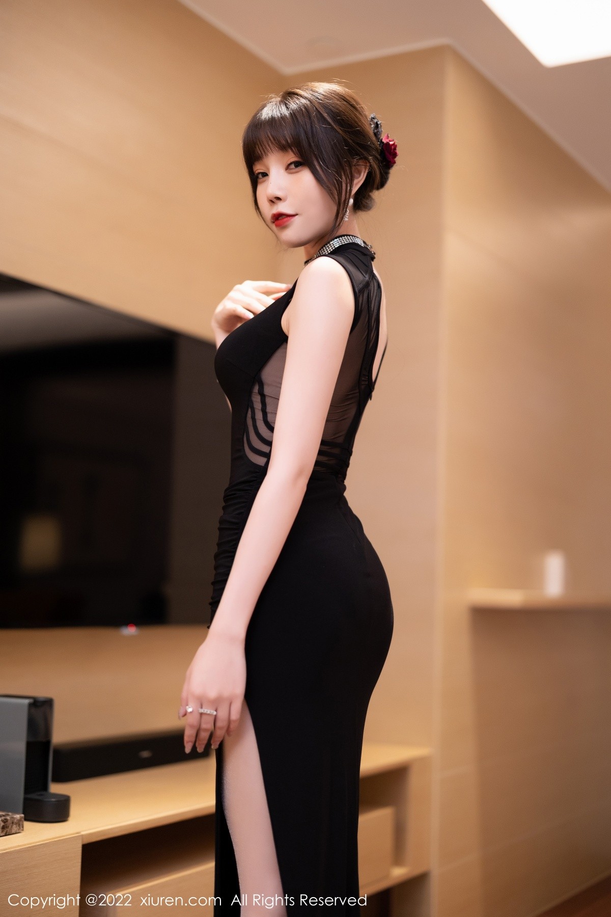 xgyw.top_XiuRen第5460期_女神徐莉芝Booty脱连衣长裙露黑色轻透网纱内衣撩人诱惑写真80P