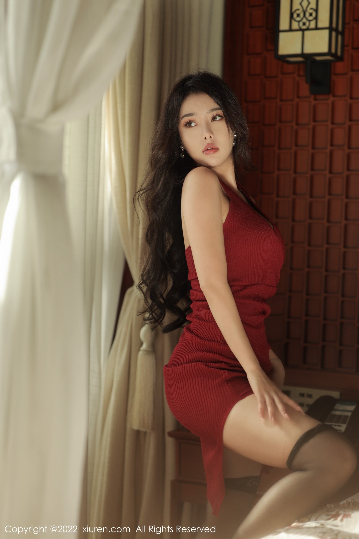 xgyw.top_XiuRen第5457期_女神玛鲁娜三亚旅拍红色露肩连衣短裙配黑丝袜秀翘臀诱惑写真56P