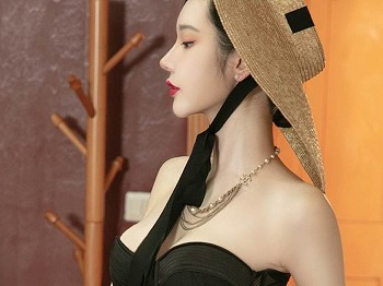 [Ugirls爱极品]No.2399_车模萌琪琪回忆诗篇主题性感黑色薄透连衣裙迷人骚扰写真35P