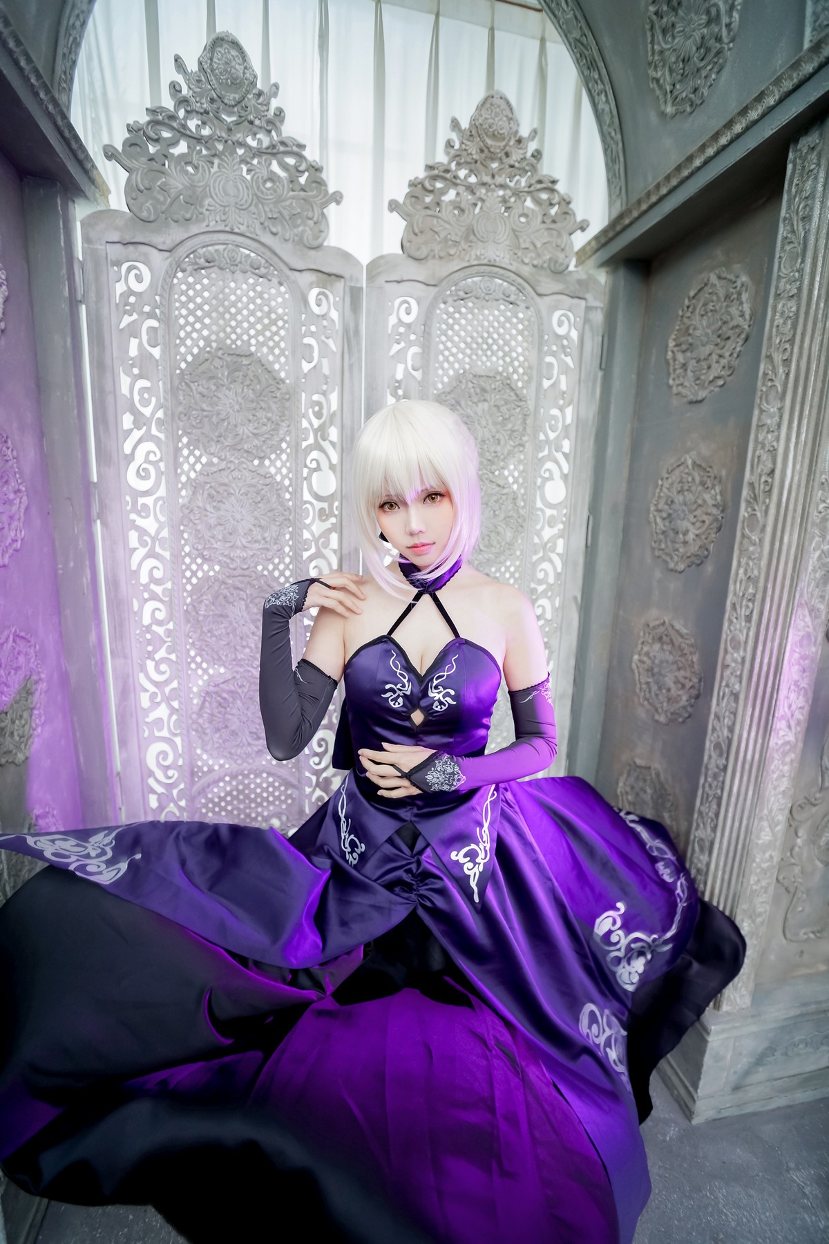 xgyw.top_Coser妹子Ely_eee黑贞主题美女武士装扮性感黑色吊带礼裙秀完美身材诱惑写真31P