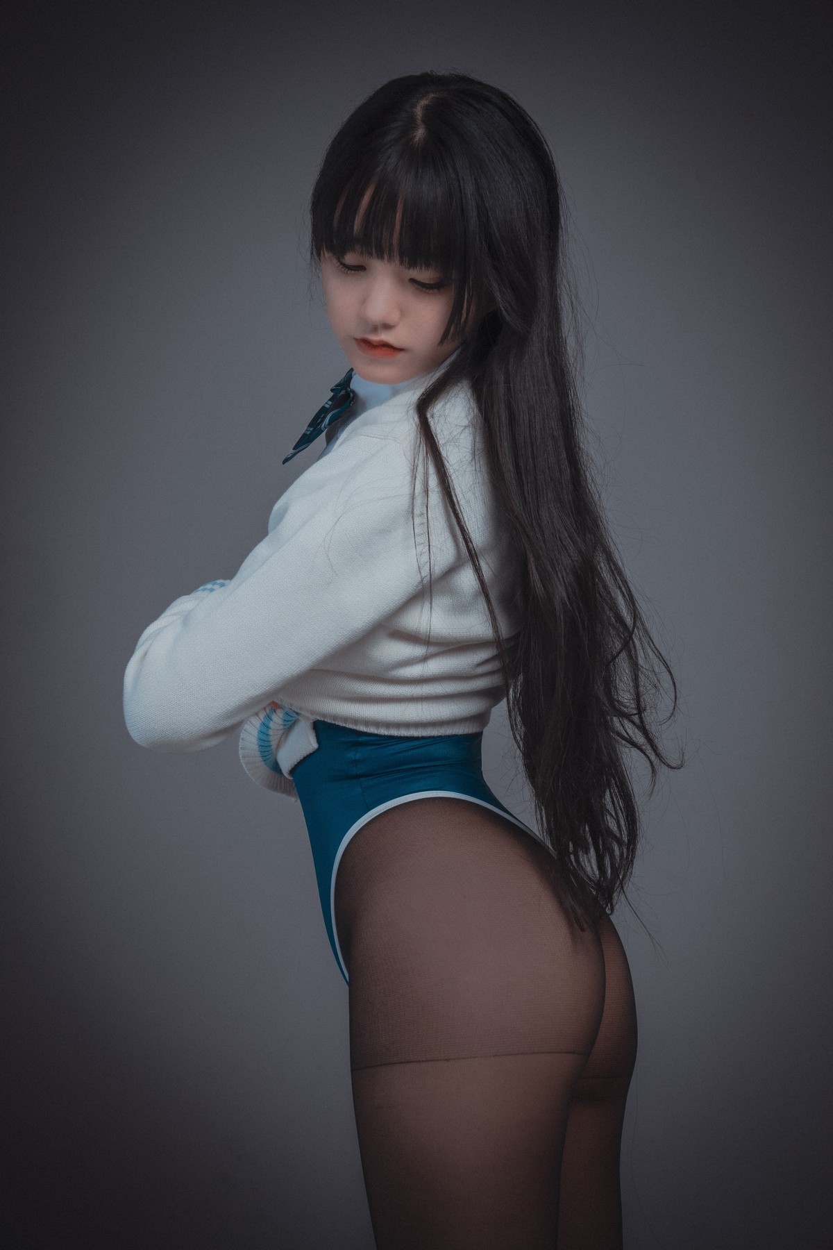 xgyw.top_[DJAWA]No.178_模特Jenny_Swimming Lesson主题性感连体泳衣配超薄黑丝诱惑写真46P