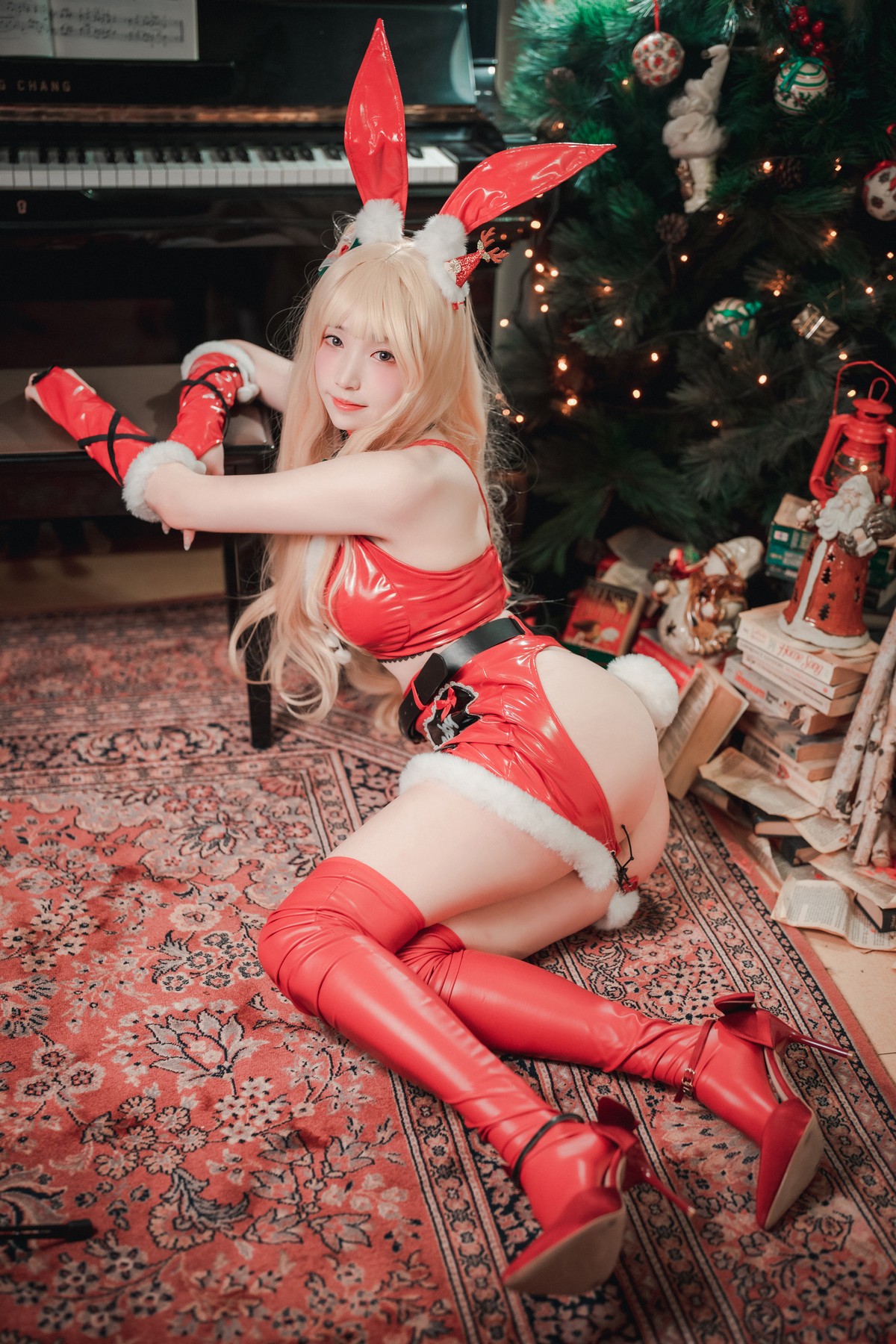 xgyw.top_[DJAWA]No.180_模特Bambi_Christmas Special 2021主题红色皮质兔女郎惹火诱惑写真132P