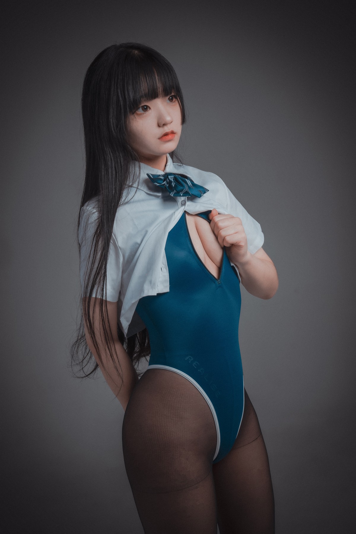 xgyw.top_[DJAWA]No.178_模特Jenny_Swimming Lesson主题性感连体泳衣配超薄黑丝诱惑写真46P