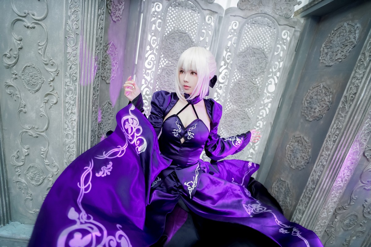 xgyw.top_Coser妹子Ely_eee黑贞主题美女武士装扮性感黑色吊带礼裙秀完美身材诱惑写真31P