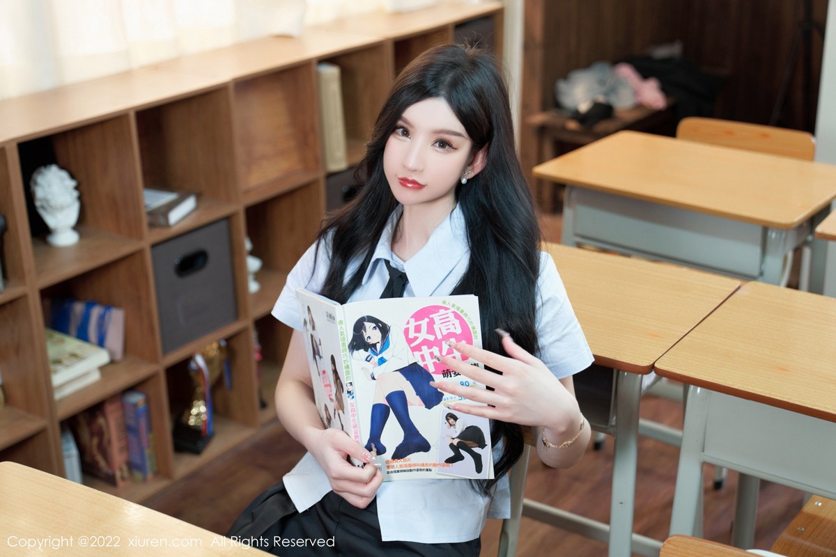 xgyw.top_XiuRen第5452期_女神周于希Sally学妹装扮半脱露黑色蕾丝边内衣撩人诱惑写真76P