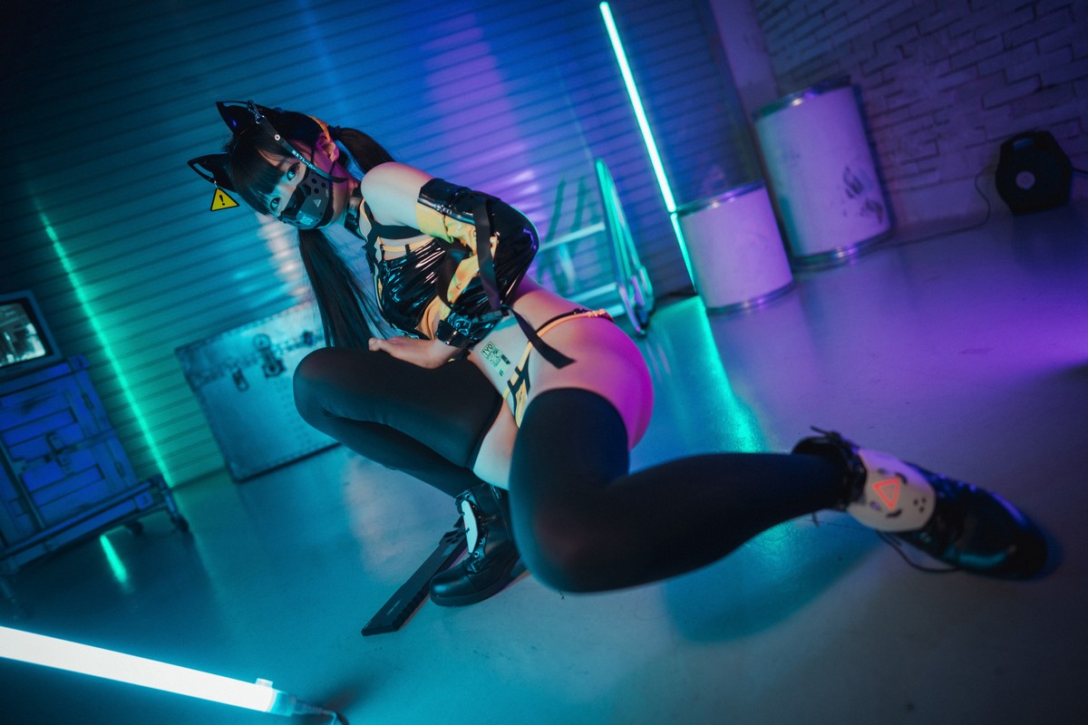 xgyw.top_[DJAWA]No.181_模特Jenny_Cyber Cat主题性感猫女郎装扮黑丝袜秀翘臀诱惑写真62P