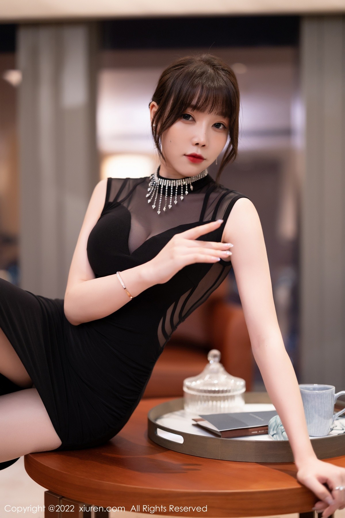 xgyw.top_XiuRen第5460期_女神徐莉芝Booty脱连衣长裙露黑色轻透网纱内衣撩人诱惑写真80P