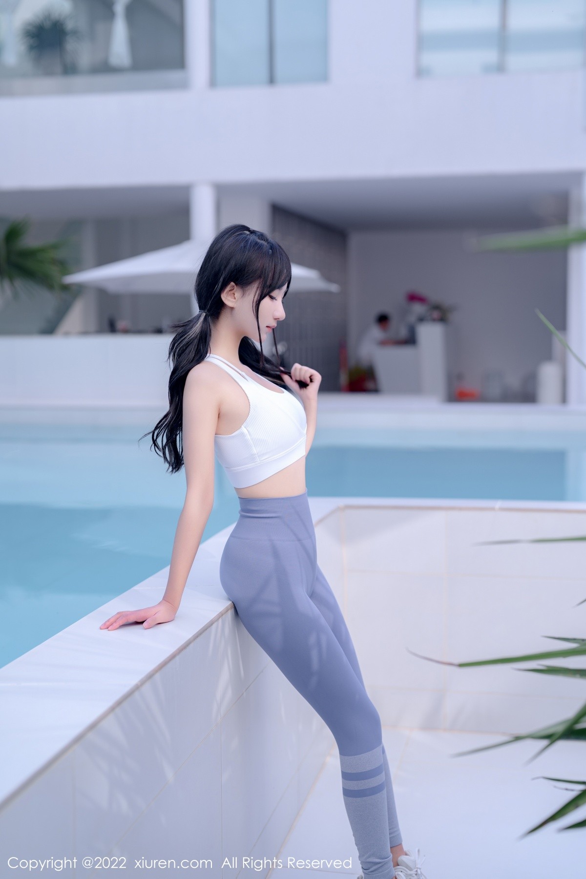 xgyw.top_XiuRen第5463期_女神小果冻儿大理旅拍私房性感运动服紧身秀完美身材诱惑写真55P