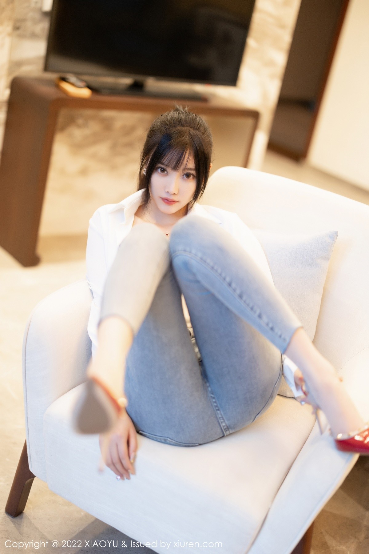 xgyw.top_[XiaoYu画语界]Vol.846_女神杨晨晨Yome性感白T配牛仔裤露红色内衣超薄肉丝诱惑写真85P