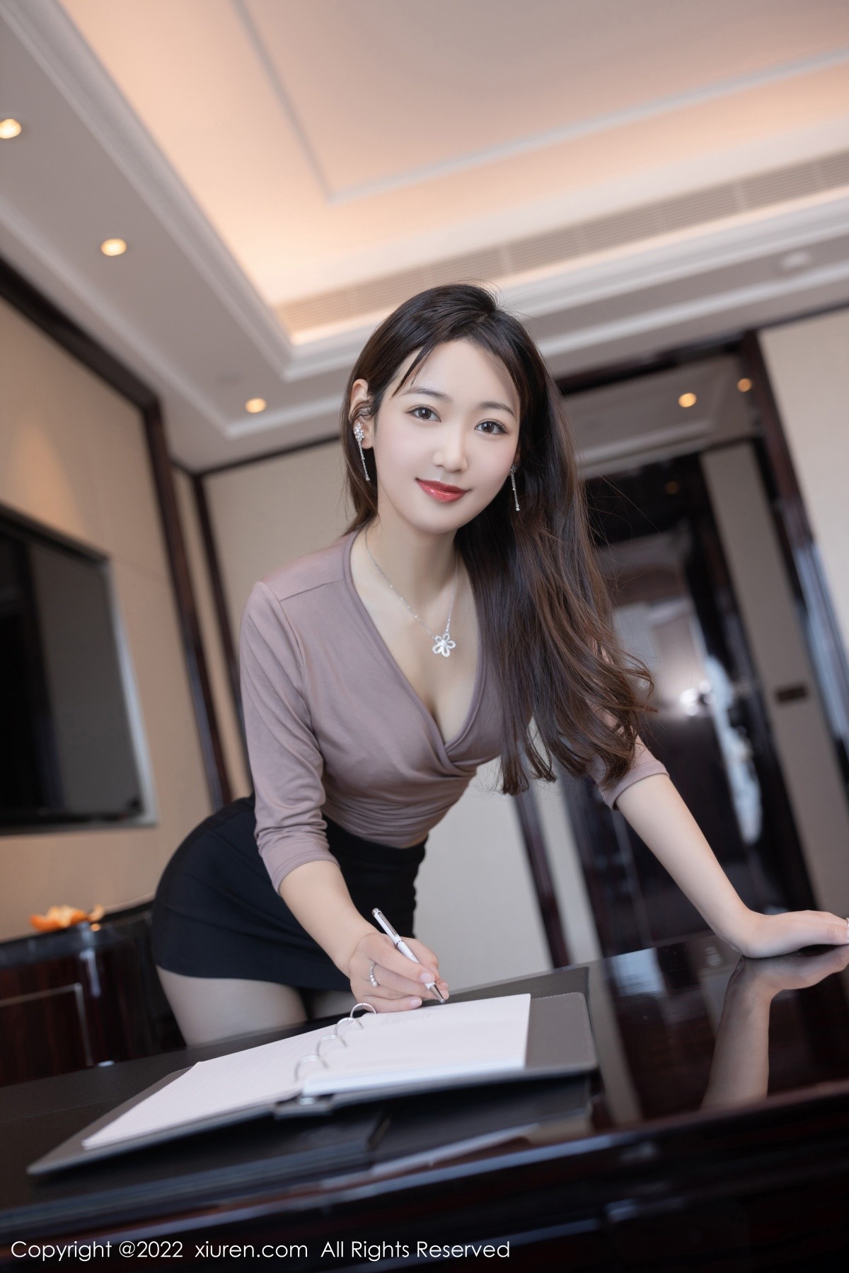 xgyw.top_XiuRen第5475期_模特唐安琪秘书角色扮演半脱露性感蕾丝内衣超薄黑丝诱惑写真84P
