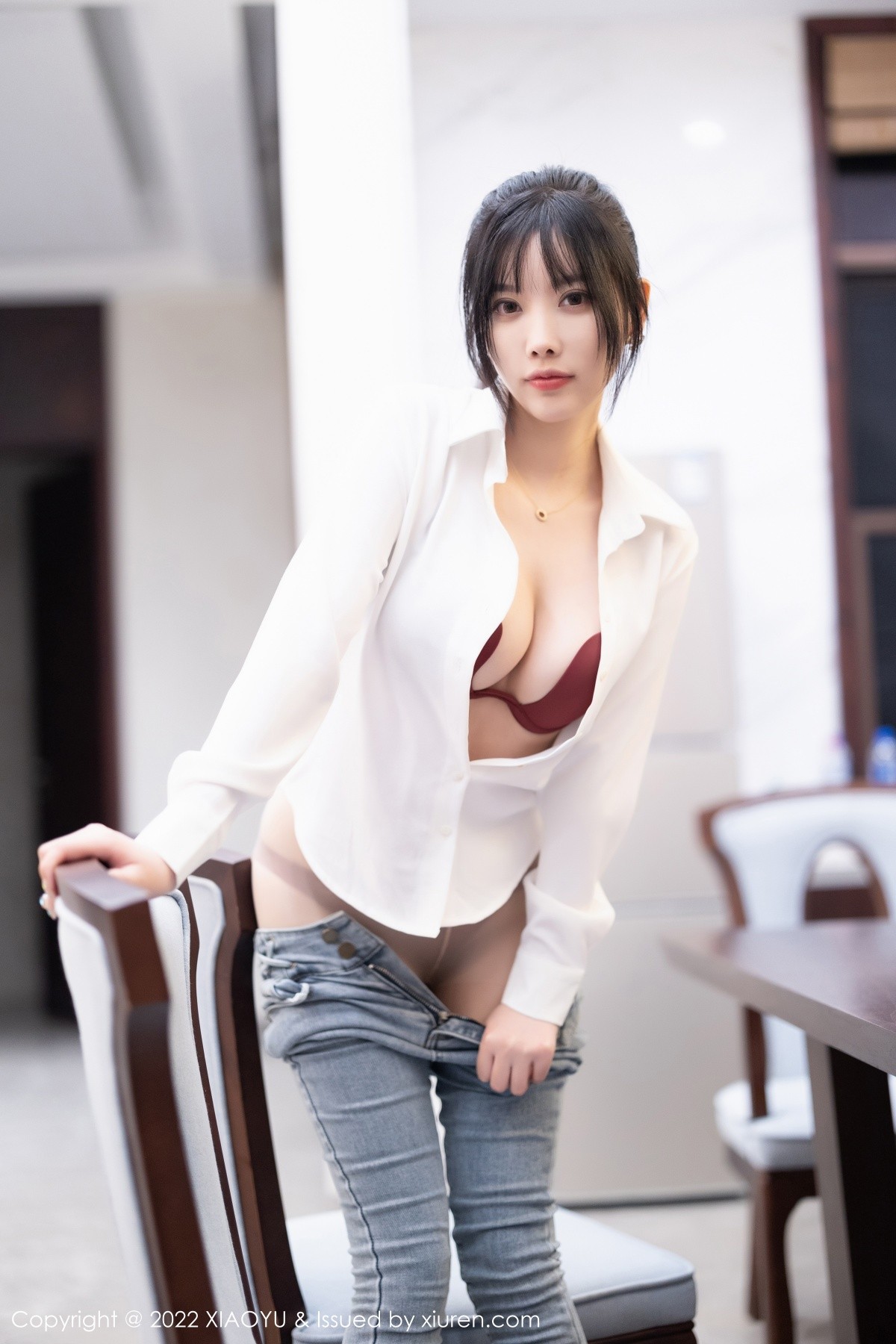 xgyw.top_[XiaoYu画语界]Vol.846_女神杨晨晨Yome性感白T配牛仔裤露红色内衣超薄肉丝诱惑写真85P