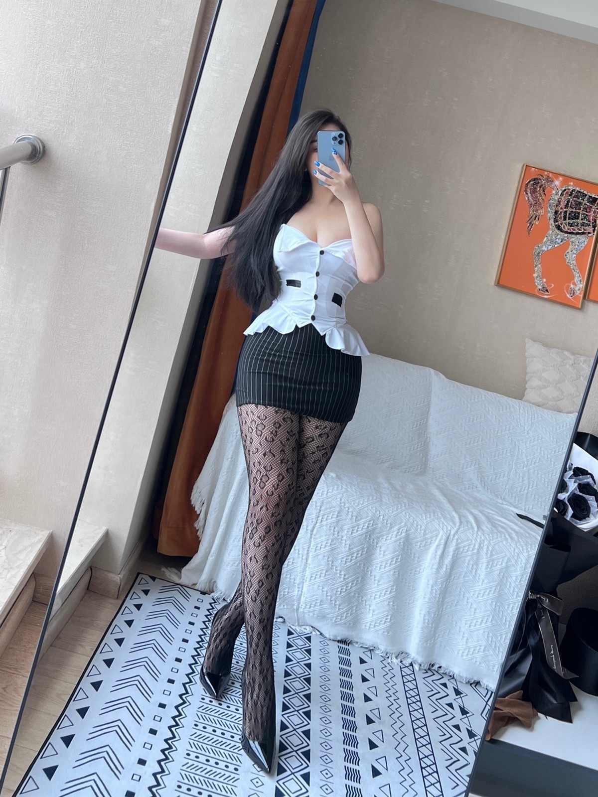 xgyw.top_网络美女小王同学微密圈套图私房性感黑丝渔网服饰系列秀浑圆翘臀诱惑写真166P