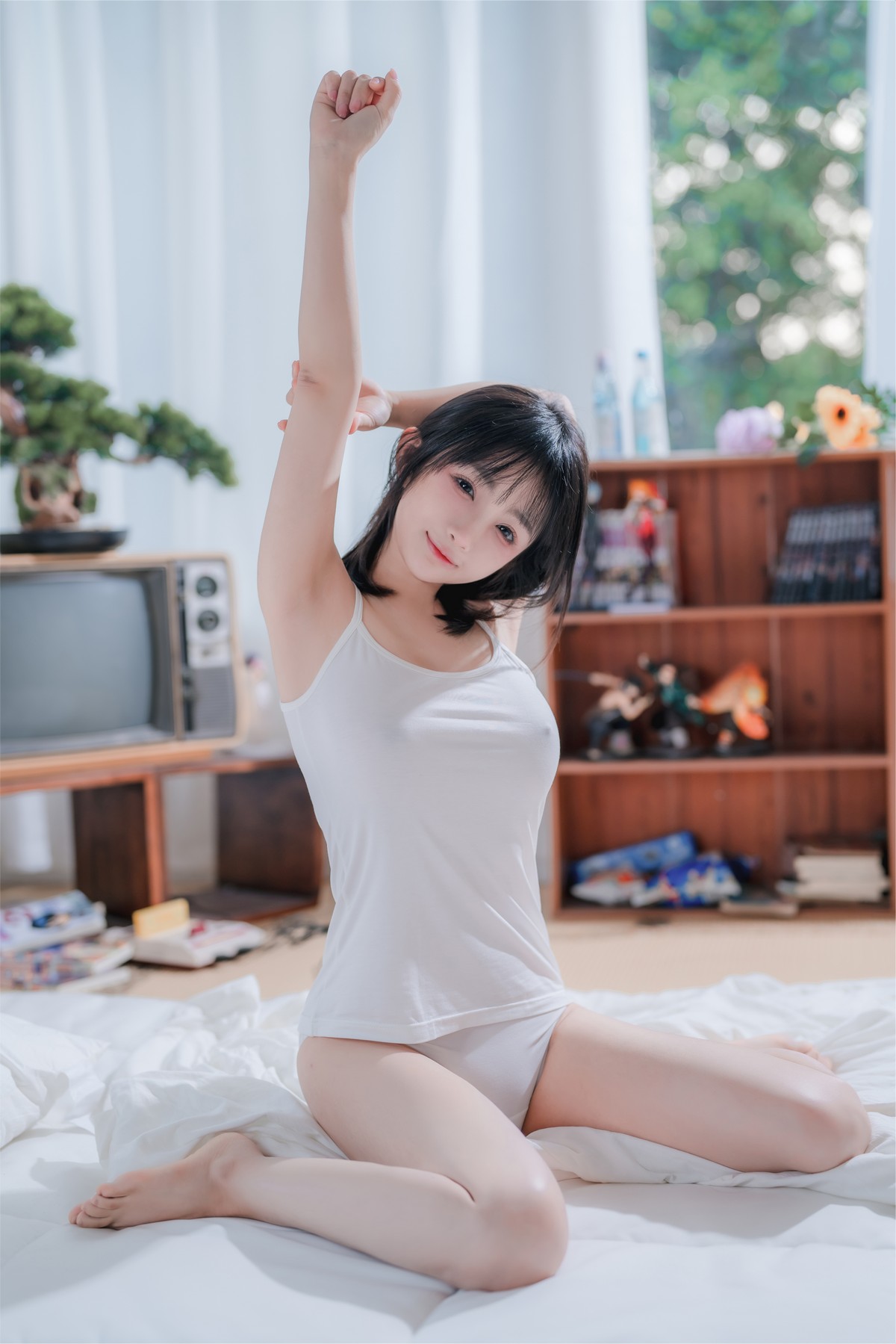 xgyw.top_网络美女桜井宁宁夏日情事主题私房性感白色吊带配白色内裤半撩秀豪乳诱惑写真62P