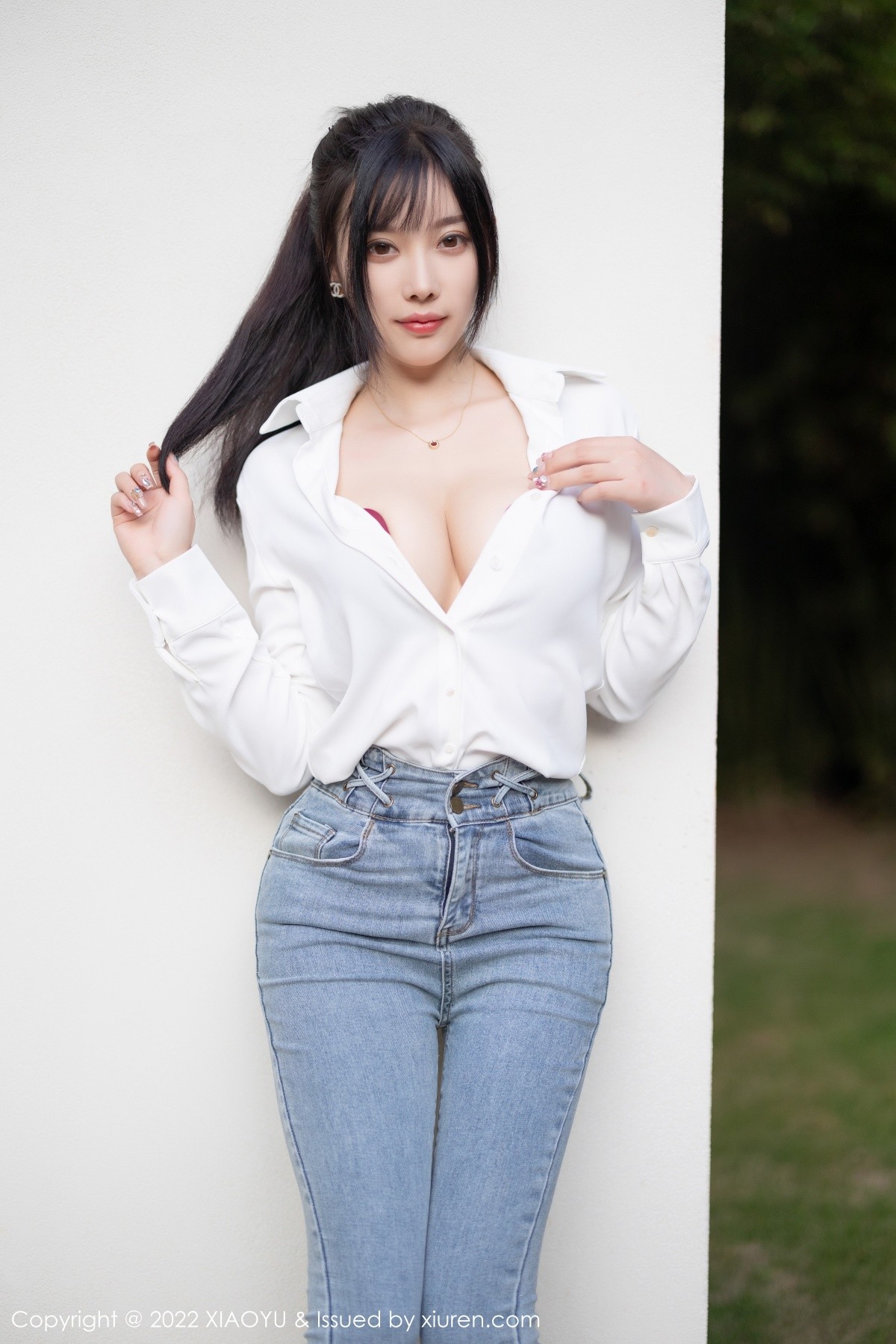 xgyw.top_[XiaoYu画语界]Vol.846_女神杨晨晨Yome性感白T配牛仔裤露红色内衣超薄肉丝诱惑写真85P