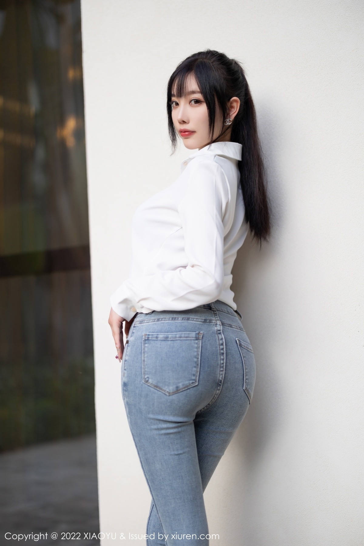 xgyw.top_[XiaoYu画语界]Vol.846_女神杨晨晨Yome性感白T配牛仔裤露红色内衣超薄肉丝诱惑写真85P