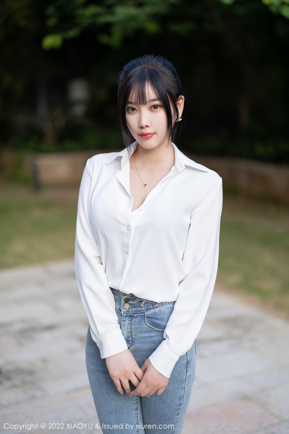 xgyw.top_[XiaoYu画语界]Vol.846_女神杨晨晨Yome性感白T配牛仔裤露红色内衣超薄肉丝诱惑写真85P
