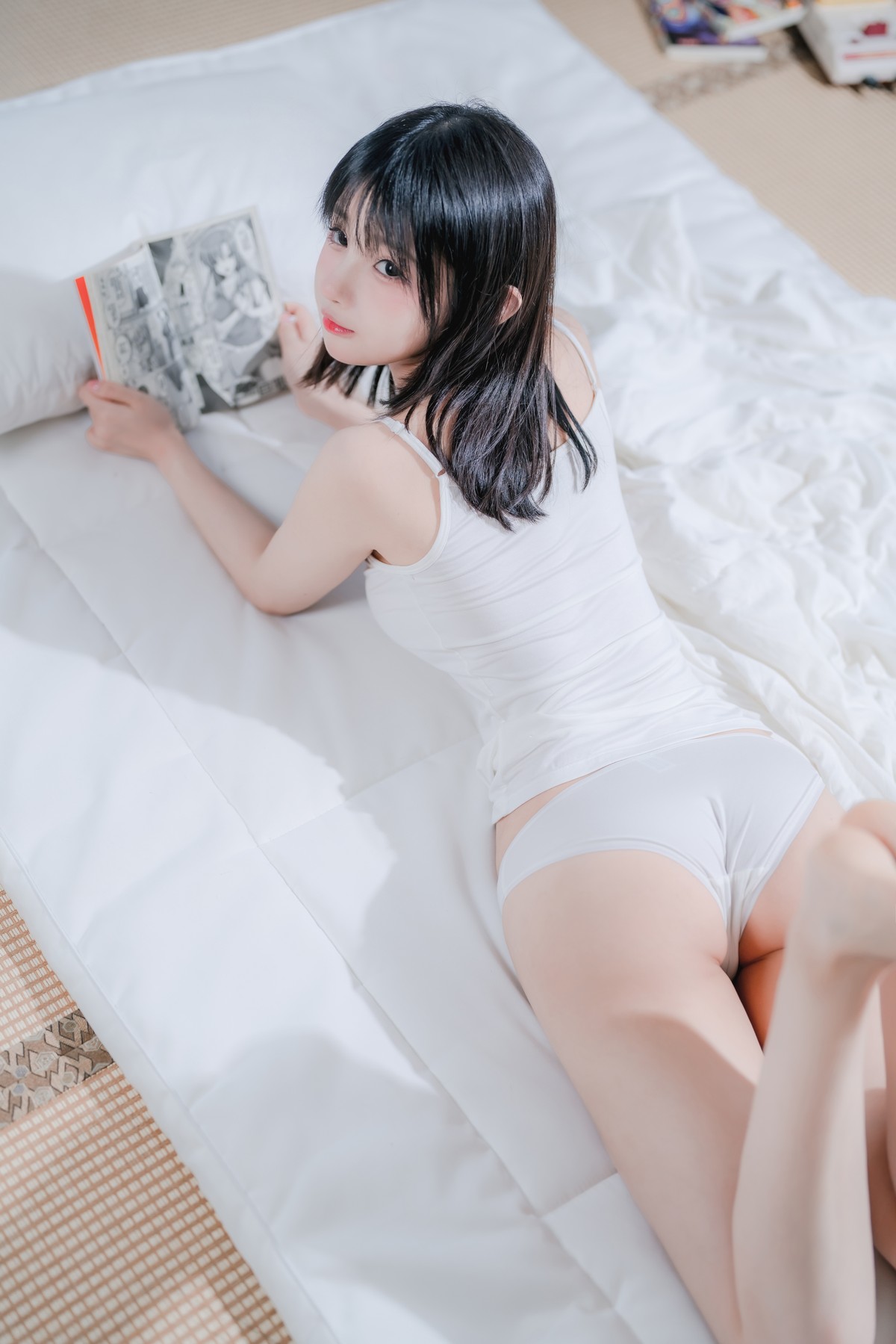 xgyw.top_网络美女桜井宁宁夏日情事主题私房性感白色吊带配白色内裤半撩秀豪乳诱惑写真62P
