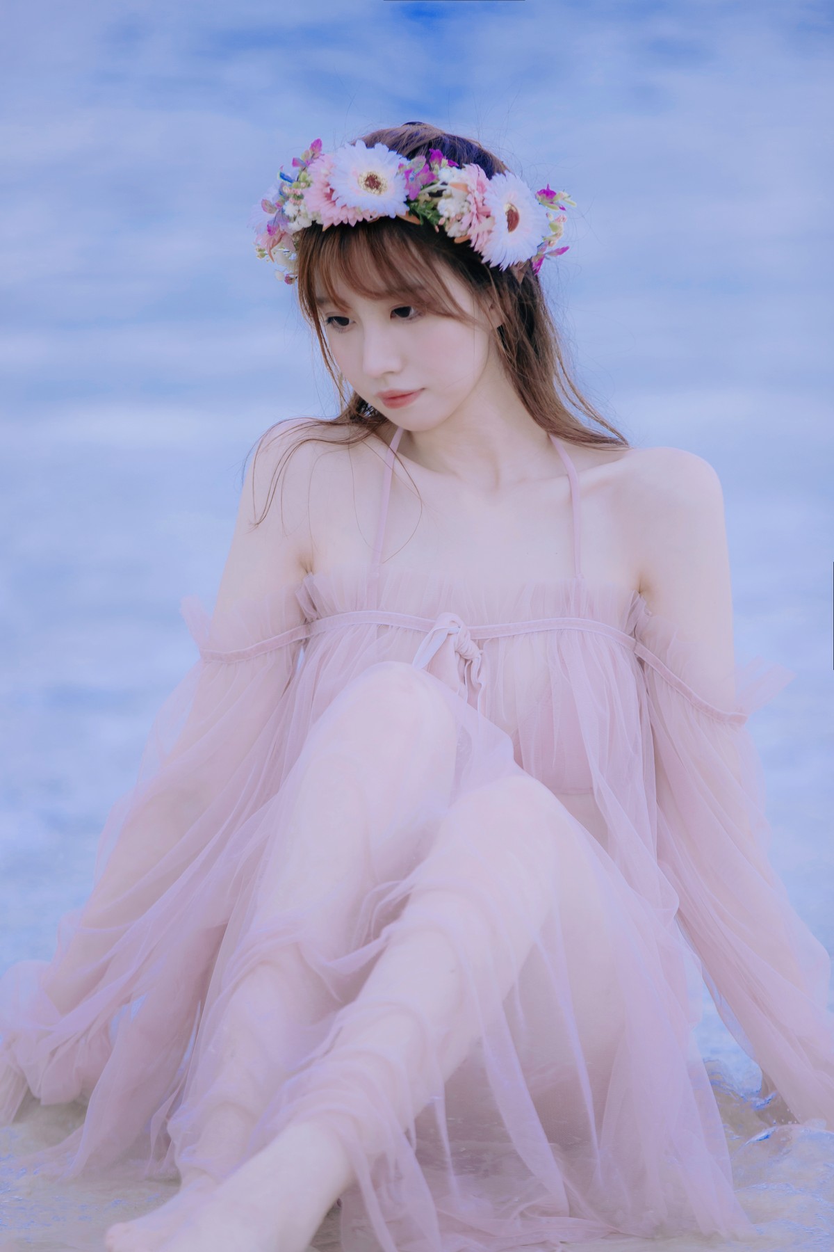 xgyw.top_次元少女念雪ww白桃汽水主题户外沙滩性感粉色比基尼秀完美身材迷人诱惑写真42P