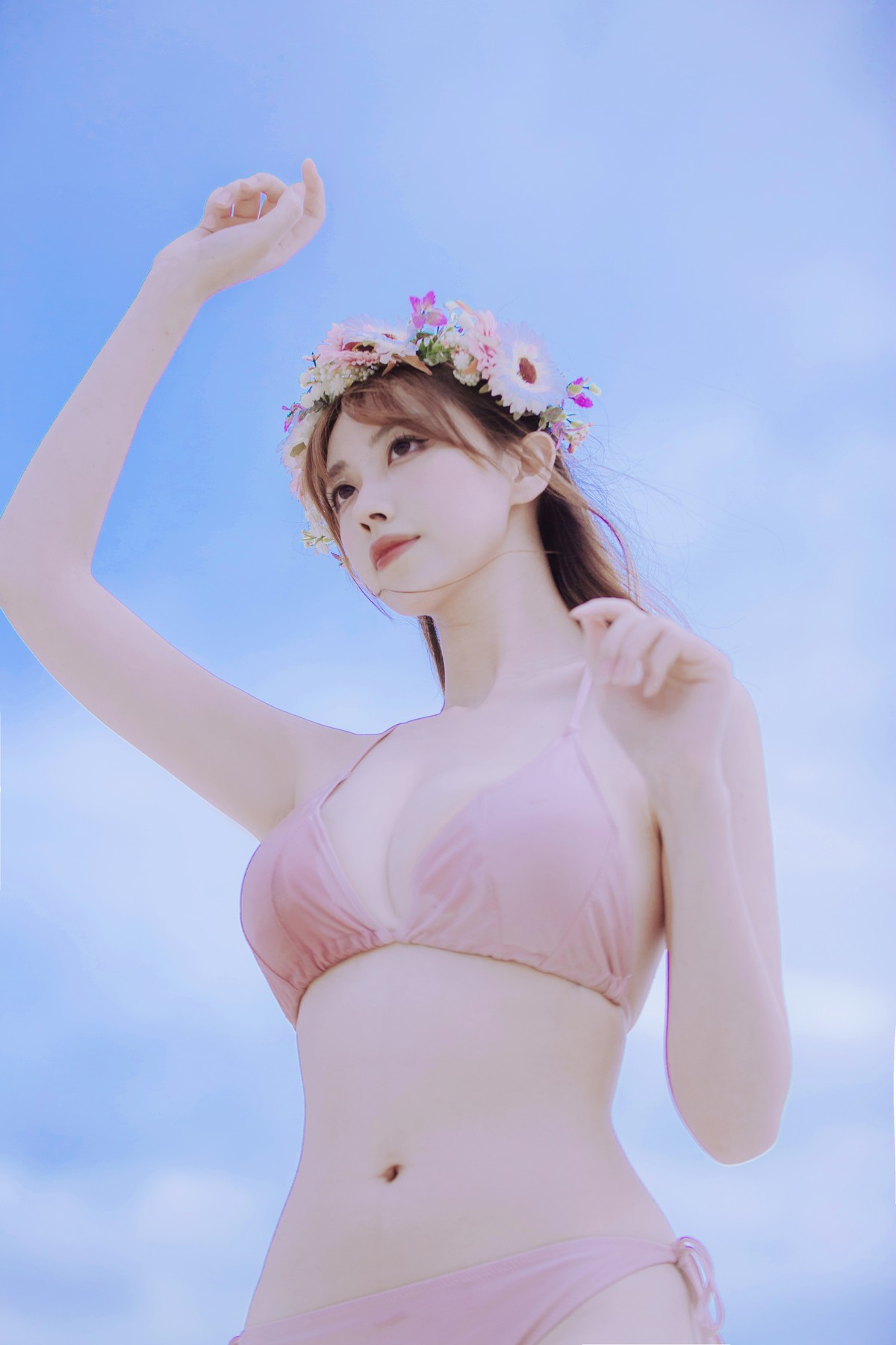 xgyw.top_次元少女念雪ww白桃汽水主题户外沙滩性感粉色比基尼秀完美身材迷人诱惑写真42P