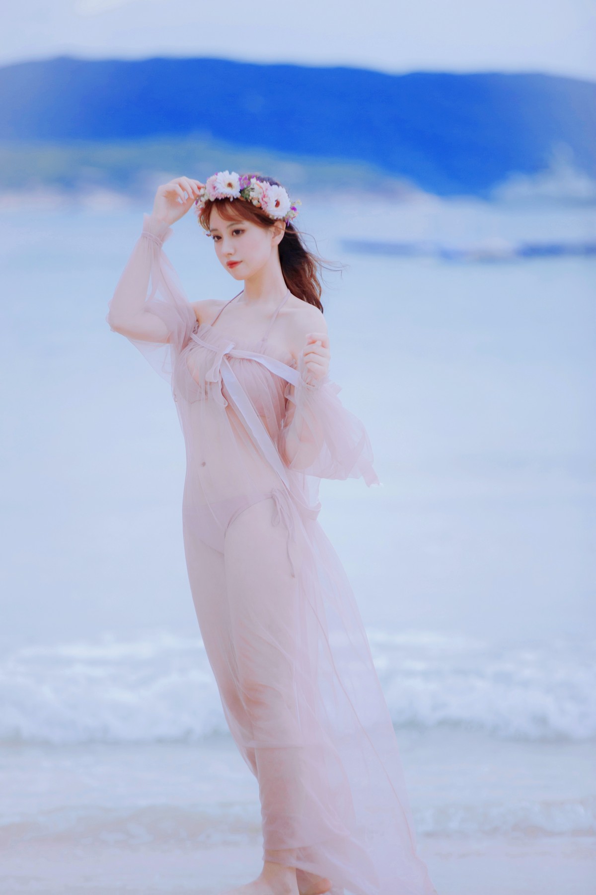 xgyw.top_次元少女念雪ww白桃汽水主题户外沙滩性感粉色比基尼秀完美身材迷人诱惑写真42P