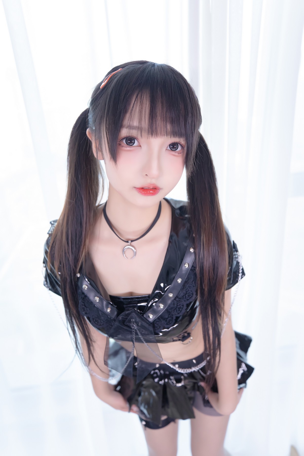 xgyw.top_萝莉美女神楽坂真冬魔女的课后辅导主题私房性感黑色皮质套装配超薄黑丝诱惑写真75P