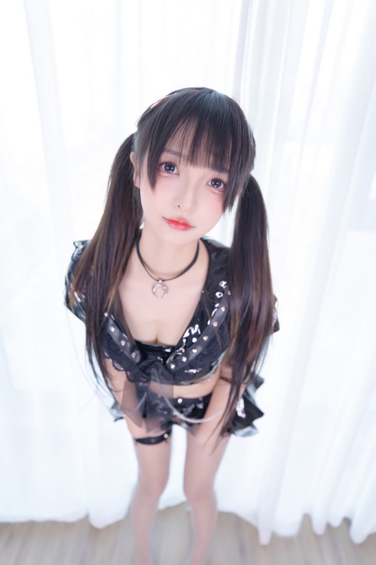 xgyw.top_萝莉美女神楽坂真冬魔女的课后辅导主题私房性感黑色皮质套装配超薄黑丝诱惑写真75P