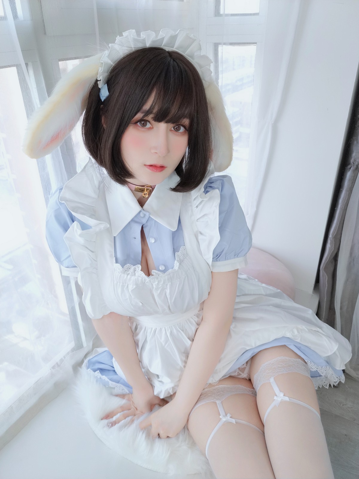 xgyw.top_Coser小姐姐白银兔耳女仆主题私房性感女仆装配白色蕾丝袜秀翘臀诱惑写真148P