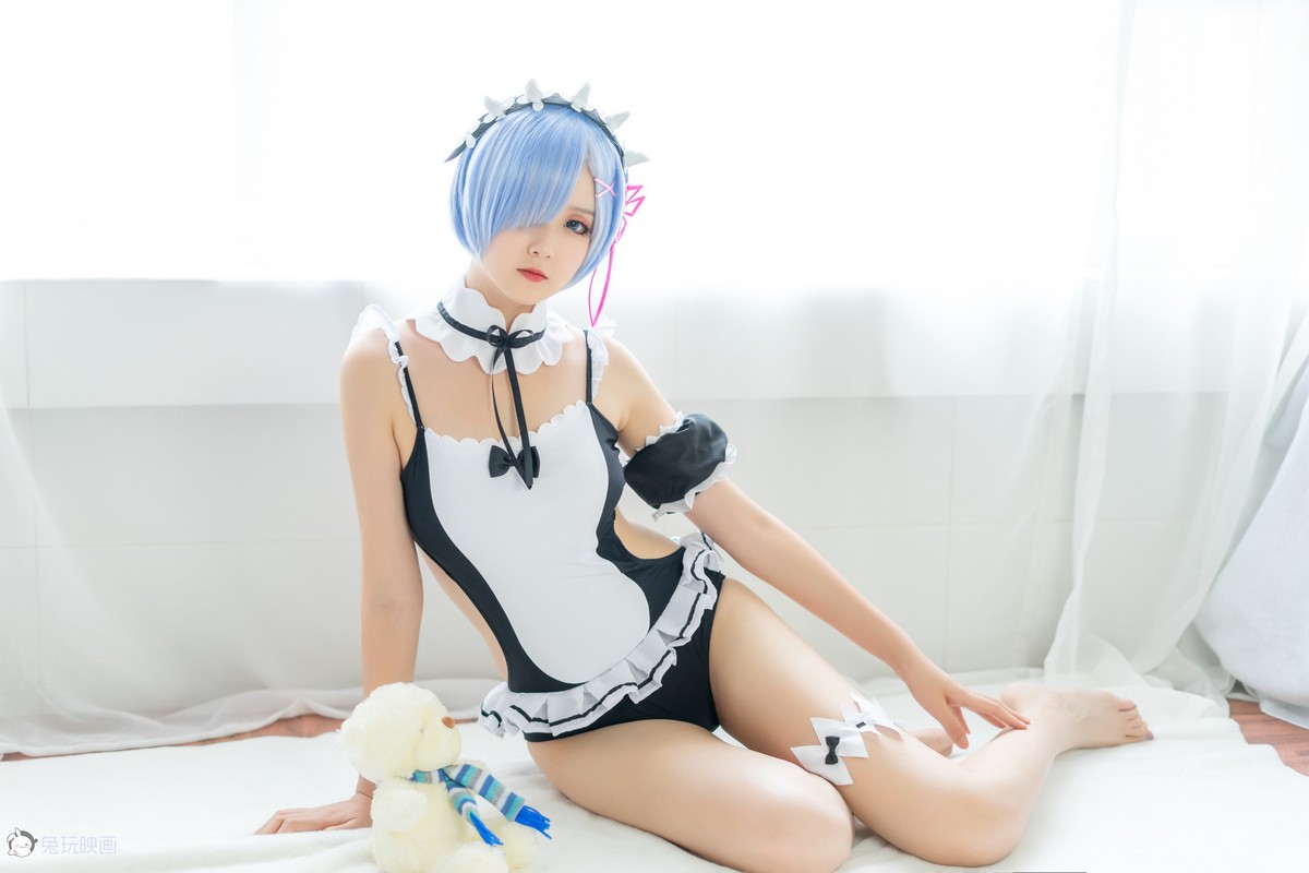 xgyw.top_Coser美女Akisoso秋楚楚蕾姆夏日泳装主题私房性感连体泳装秀完美身材诱惑写真46P