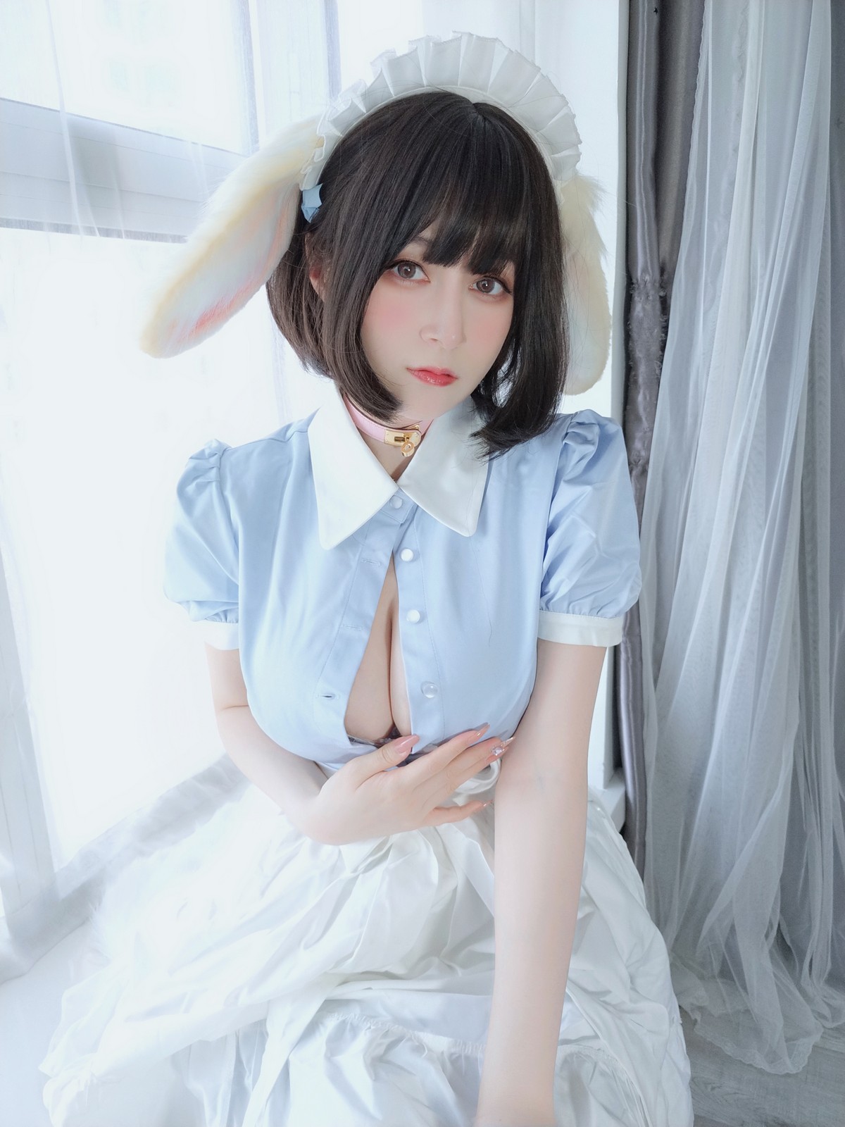 xgyw.top_Coser小姐姐白银兔耳女仆主题私房性感女仆装配白色蕾丝袜秀翘臀诱惑写真148P