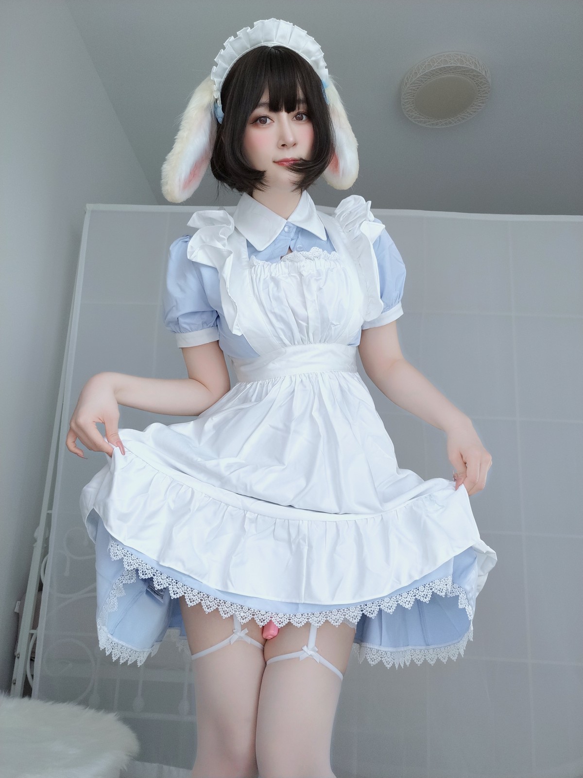 xgyw.top_Coser小姐姐白银兔耳女仆主题私房性感女仆装配白色蕾丝袜秀翘臀诱惑写真148P