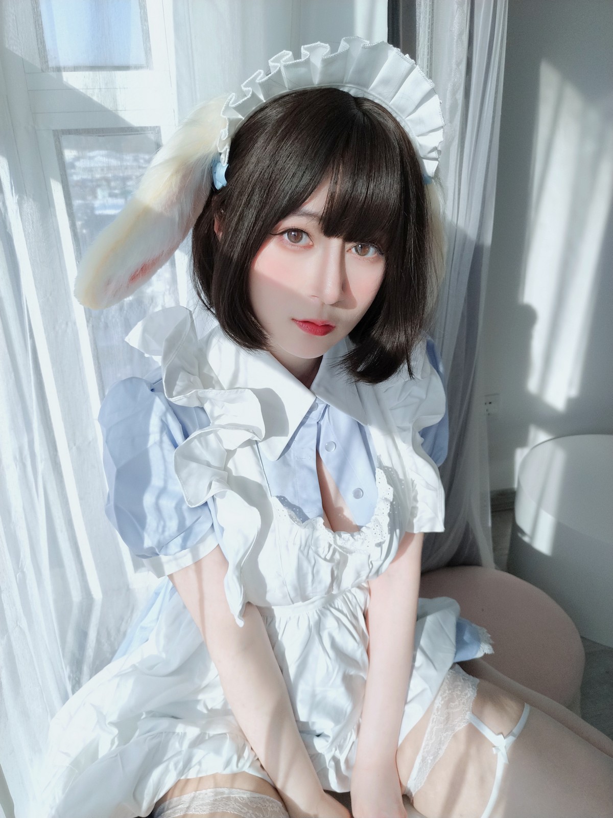 xgyw.top_Coser小姐姐白银兔耳女仆主题私房性感女仆装配白色蕾丝袜秀翘臀诱惑写真148P