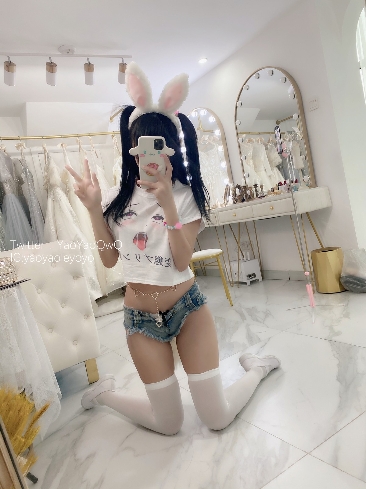 xgyw.top_网络美女软妹摇摇乐一只小兔子主题私房两套性感兔女郎服饰秀翘臀美腿诱惑写真94P