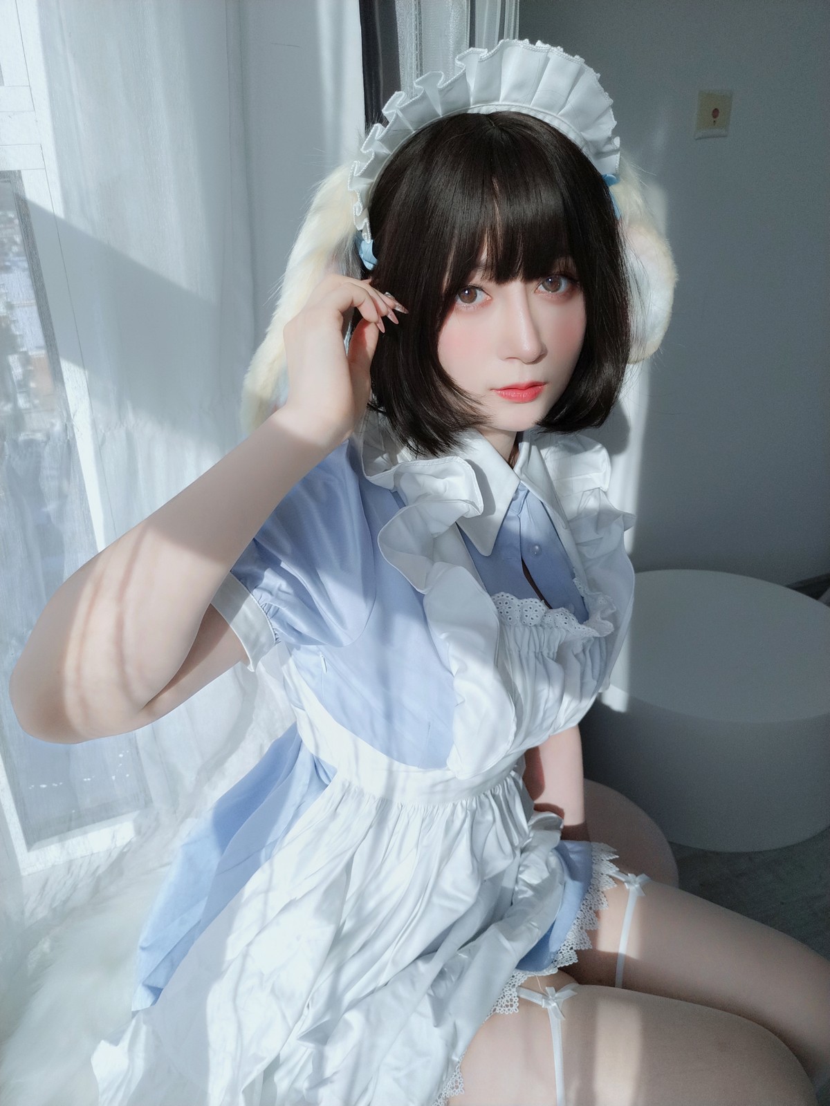 xgyw.top_Coser小姐姐白银兔耳女仆主题私房性感女仆装配白色蕾丝袜秀翘臀诱惑写真148P