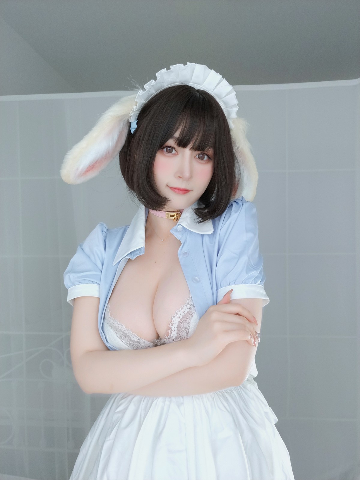 xgyw.top_Coser小姐姐白银兔耳女仆主题私房性感女仆装配白色蕾丝袜秀翘臀诱惑写真148P