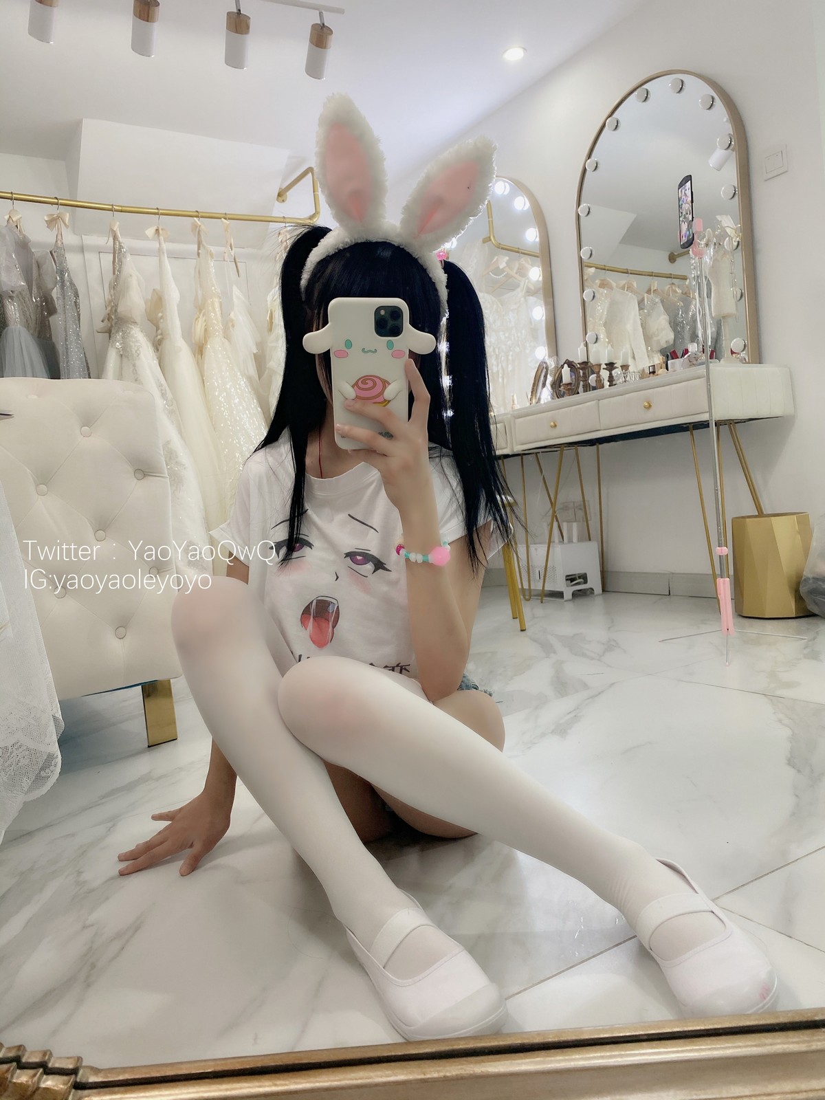 xgyw.top_网络美女软妹摇摇乐一只小兔子主题私房两套性感兔女郎服饰秀翘臀美腿诱惑写真94P