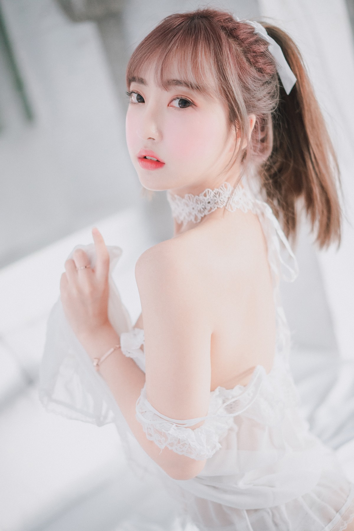 xgyw.top_[DJAWA]No.196_模特Hanari_Snow Cat主题私房白色薄纱露白色情趣内衣惹火诱惑写真35P