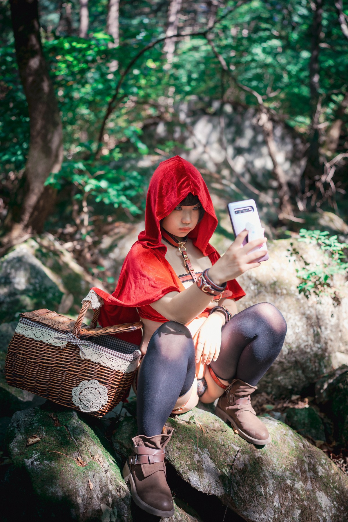 xgyw.top_[DJAWA]No.194_Mimmi_Naughty Red Hiring Hood主题户外红色情趣服饰惹火诱惑写真125P