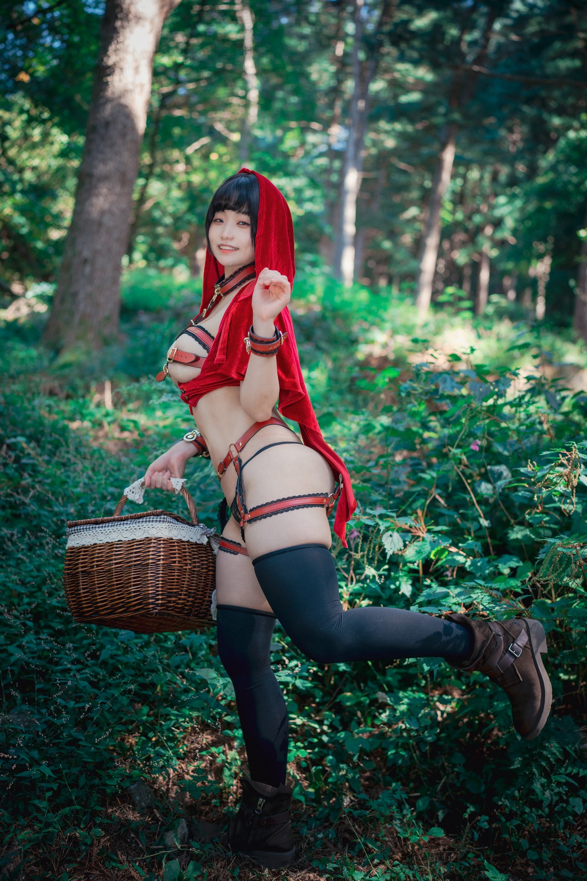 xgyw.top_[DJAWA]No.194_Mimmi_Naughty Red Hiring Hood主题户外红色情趣服饰惹火诱惑写真125P