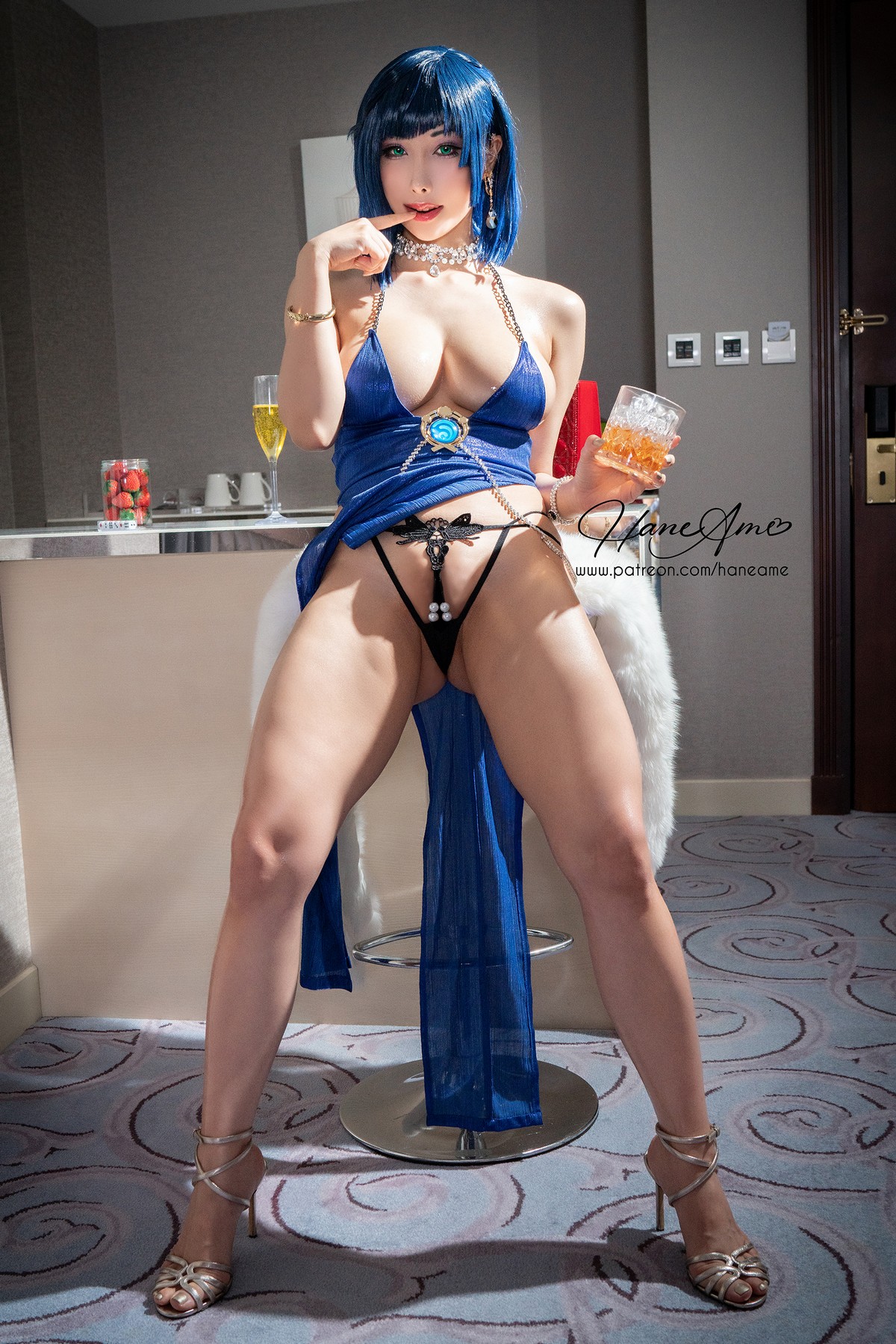 xgyw.top_Coser美女雨波_HaneAme原神_夜阑主题私房性感低胸吊裙配情趣内衣诱惑写真48P